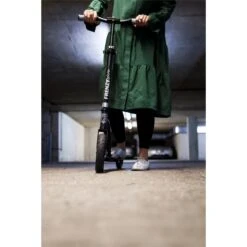 Frenzy 230mm Pneumatic Recreational Scooter - Black -Skate Warehouse 008a1ba2 c989 4afc b943 684c8818423a