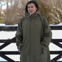 Changing Robe - Khaki -Skate Warehouse 39dd9c10 4590 4958 be63 726de3b2c2e8