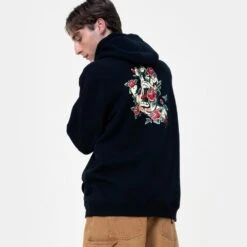 Santa Cruz Hood Screaming Rose Flash Hood - Black -Skate Warehouse 4d325df2 a7ba 4752 a16d 6749a1bbc5f9