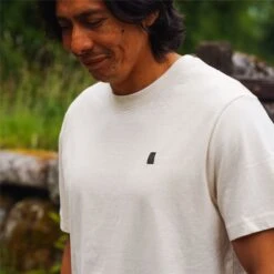 Vista Embroidered Organic Cotton T-Shirt – Raw