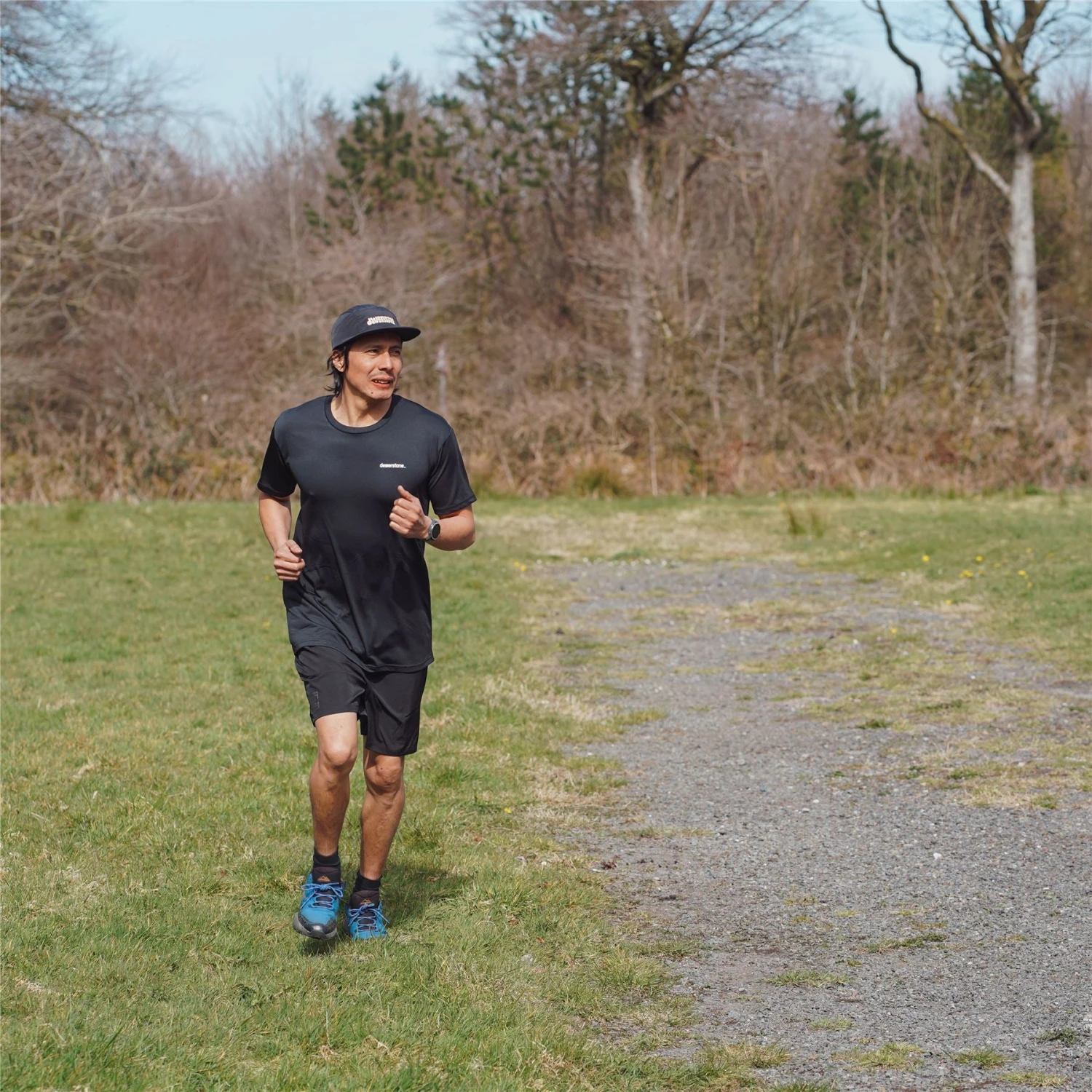 Running Tech Tee - Recycled - Black 2 Running Tech Tee - Recycled - Black - Image 2