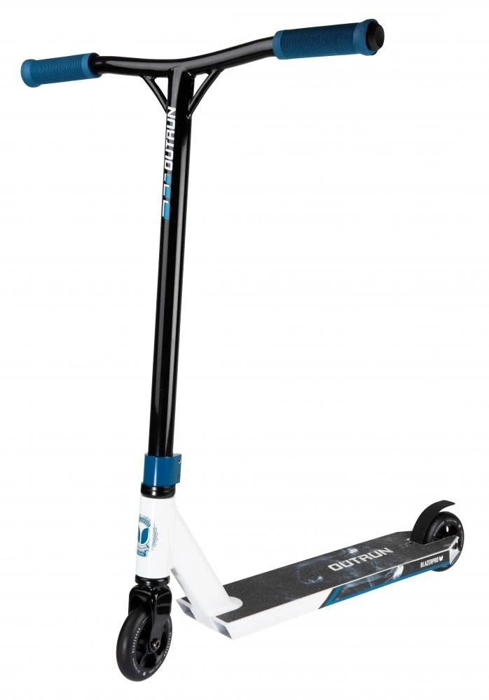 Blazer Pro Complete Scooter Outrun 2 FX - Smoke - White 1 Blazer Pro Complete Scooter Outrun 2 FX - Smoke - White