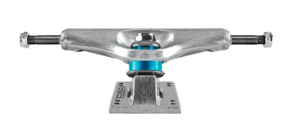 Venture Skateboard Trucks V8 Team Edition Polished - 5.8" 1 Venture Skateboard Trucks V8 Team Edition Polished - 5.8"